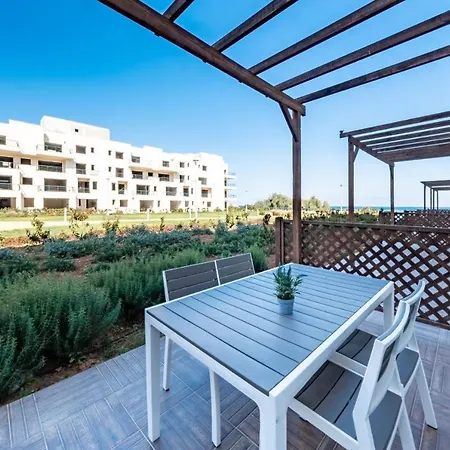 דירה Stylish One Bedroom With Sea Views